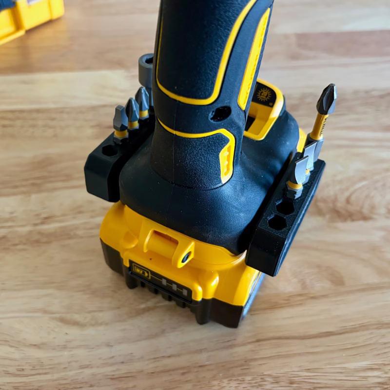 Power Tools In Workshop - حامل مغناطيسي لرؤوس المثقاب (5/10 قطع)